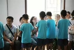 少兒國學(xué)夏令營讓孩子擁有一顆感恩之心