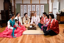 暑期韓國夏令營談?wù)勴n國人為什么會有脫鞋的習慣