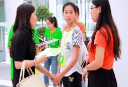 有體驗美式教育的外交口語訓(xùn)練營嗎？