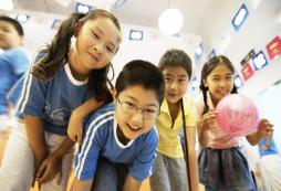 假期有中外教結(jié)合的英語(yǔ)口語(yǔ)訓(xùn)練營(yíng)嗎？