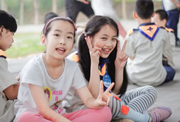 假期報名軍事化夏令營值不值呢？