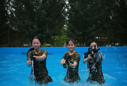  昆明青少年夏令營帶你體驗軍事生活