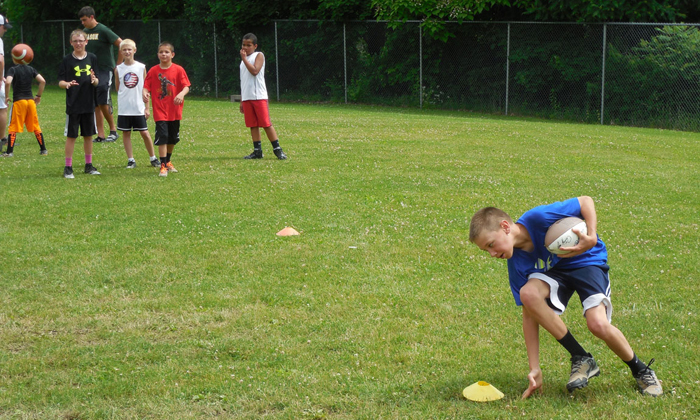 參加九江軍事夏令營讓孩子學(xué)習(xí)更多軍事知識(shí)