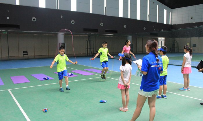 女子籃球夏令營(yíng)