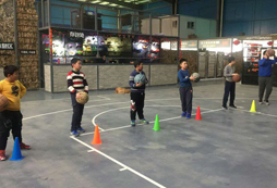 有適合小學生參加的兒童籃球夏令營嗎