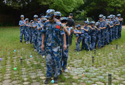 團(tuán)結(jié)考驗(yàn)