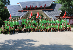 南寧獵豹特戰(zhàn)夏令營合影