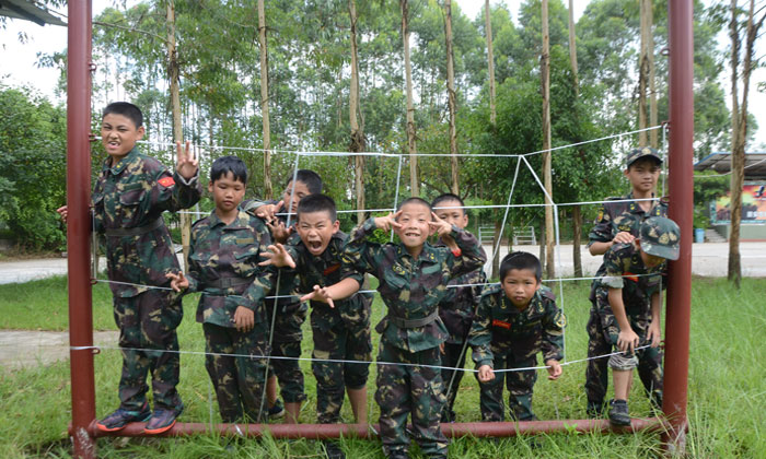 一群調(diào)皮鬼