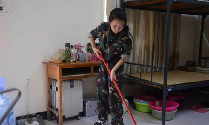 打掃宿舍
