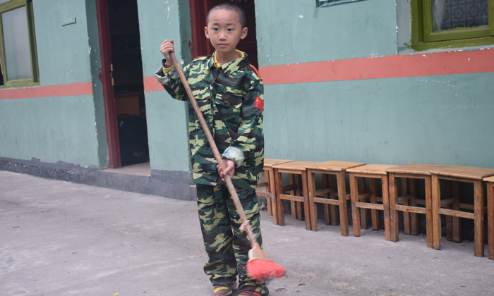 勞動(dòng)的小戰(zhàn)士