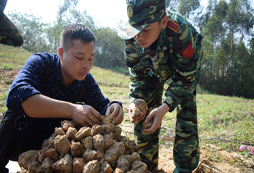 南寧獵豹特戰(zhàn)夏令營野外生存訓(xùn)練
