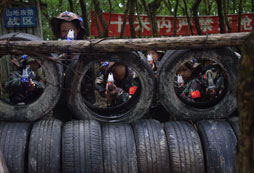 作戰(zhàn)小分隊(duì)開始行動(dòng)