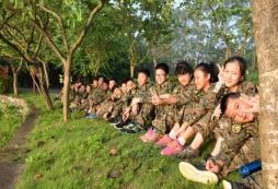南寧北極星特戰(zhàn)夏令營(yíng)提升孩子綜合素質(zhì)