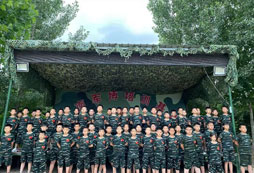 烈火雷霆夏令營(yíng)減肥營(yíng)營(yíng)風(fēng)營(yíng)紀(jì)