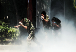 參加連云港中學(xué)生軍事夏令營親身經(jīng)歷的軍旅生活