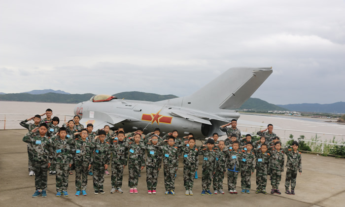 軍事領袖夏令營