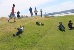 參加領(lǐng)袖夏令營打造孩子超級(jí)領(lǐng)導(dǎo)力