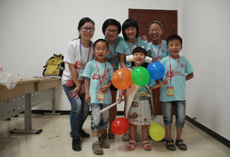 領(lǐng)袖夏令營(yíng)讓孩子在暑期快樂(lè)成長(zhǎng)