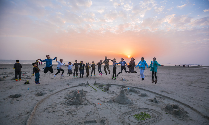 領(lǐng)袖夏令營(yíng)