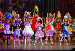 領(lǐng)袖夏令營(yíng)的課程都有哪些亮點(diǎn)