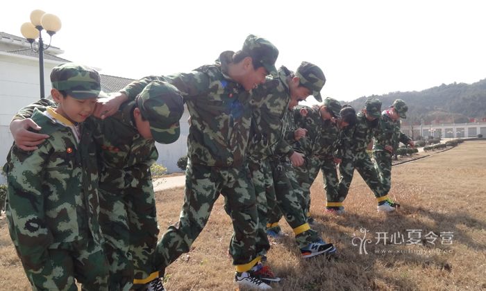 領(lǐng)袖軍事夏令營(yíng)