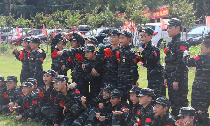 軍事領(lǐng)袖夏令營