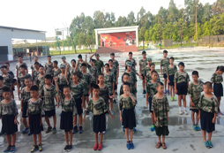 參加柳州小學生夏令營做社會的有用之才
