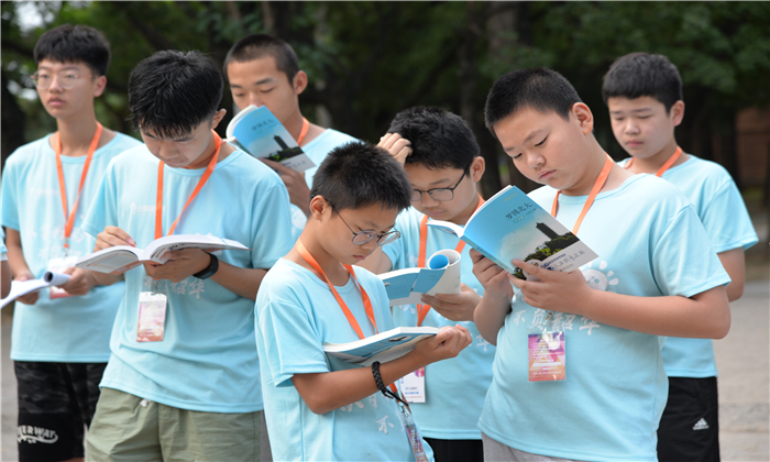 參加勵志夏令營提升孩子的綜合能力！.jpg