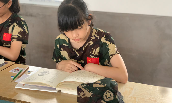 看書(shū)