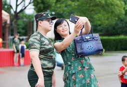 參加利劍軍事夏令營(yíng)對(duì)孩子有什么改變呢？