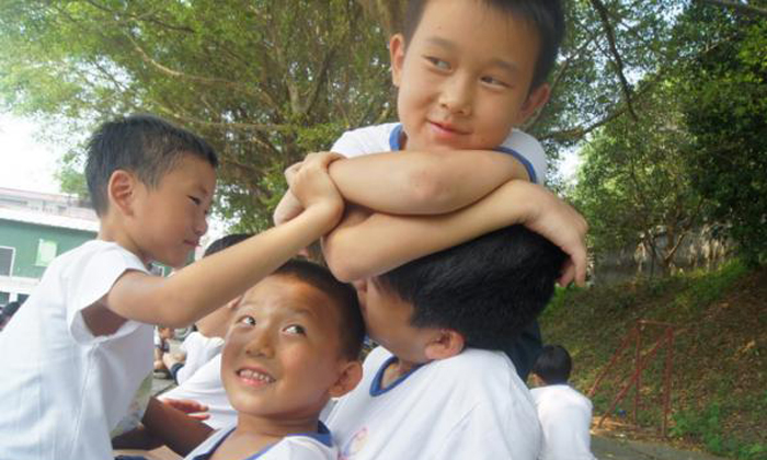 友誼盡在微笑中