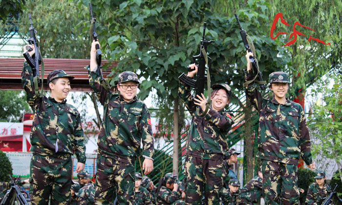 呂梁小學(xué)生軍事夏令營(yíng)好處有哪些