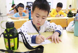 孩子們?cè)趨瘟合牧顮I(yíng)都能學(xué)到什么？