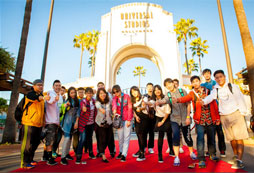 中學(xué)生領(lǐng)袖成長(zhǎng)帶孩子通過(guò)游學(xué)認(rèn)識(shí)自己