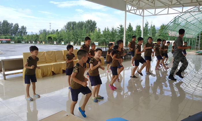 廣西柳州有什么暑假孩子軍訓(xùn)夏令營