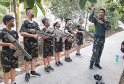 學(xué)習(xí)使用武器