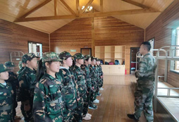 宿舍內(nèi)務(wù)講解