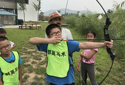 中小學(xué)生參加北京馬術(shù)夏令營哪家好？