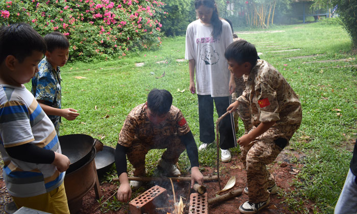 觀摩學(xué)習(xí)