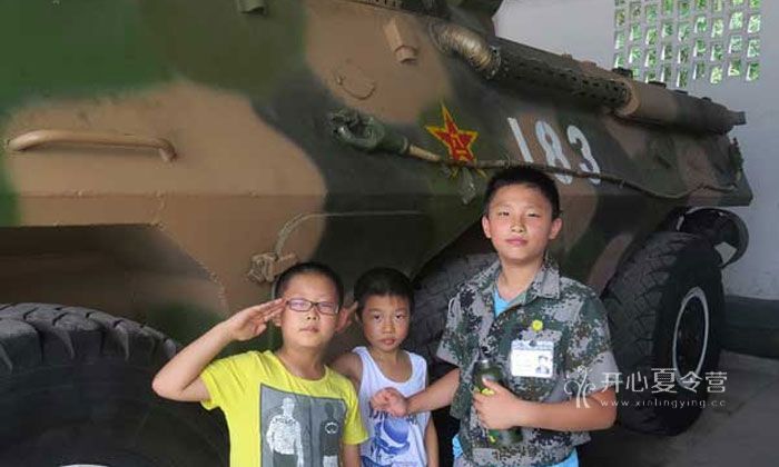 迷彩少年軍事夏令營給孩子受益終生的體驗