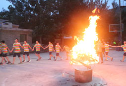 眉山勵志夏令營培養(yǎng)孩子優(yōu)秀的表達(dá)能力