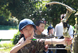 拉弓射箭
