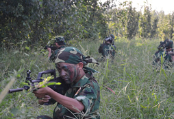 參加綿陽軍事夏令營增強孩子的抗挫能力