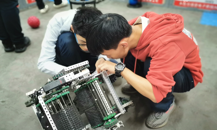 制作機器人零件
