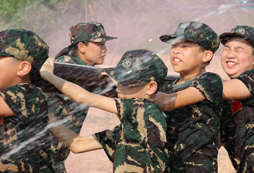 南昌軍事夏令營課程內(nèi)容好不好？