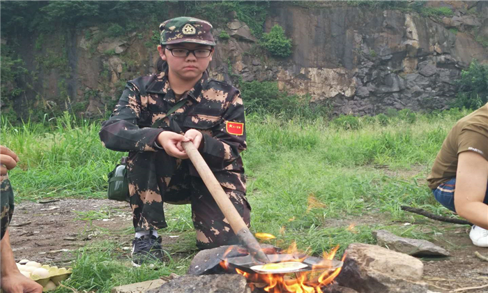 南京軍事夏令營(yíng)