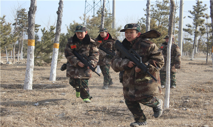 南京軍事夏令營(yíng)收費(fèi)