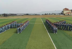 參加南京兒童夏令營走進國內(nèi)知名學府