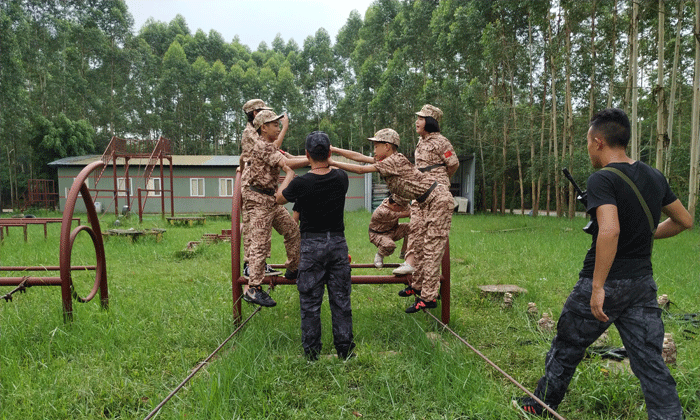 南寧軍事夏令營(yíng)去哪里好