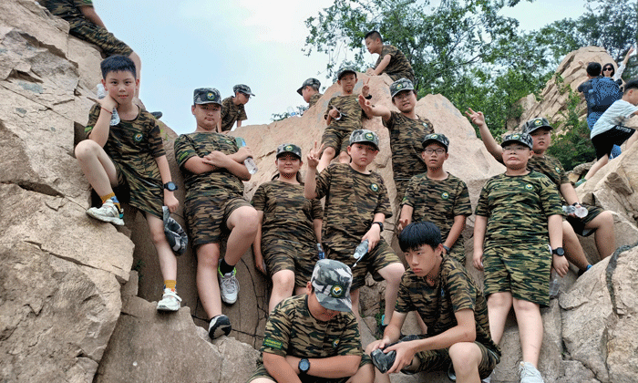 2024年南寧軍事夏令營的好處都有哪些呢？.gif